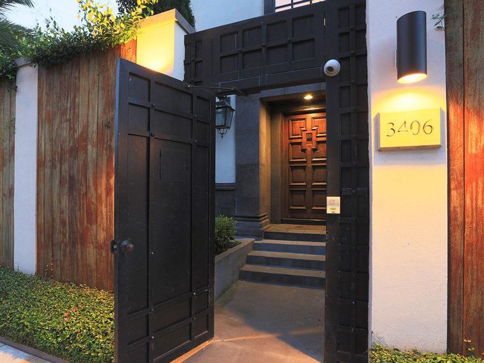 Shelby On the Market July 2013 3406 Greenbriar front door