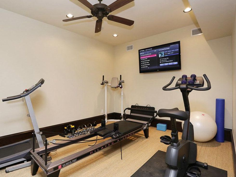 Shelby On the Market July 2013 3406 Greenbriar gym