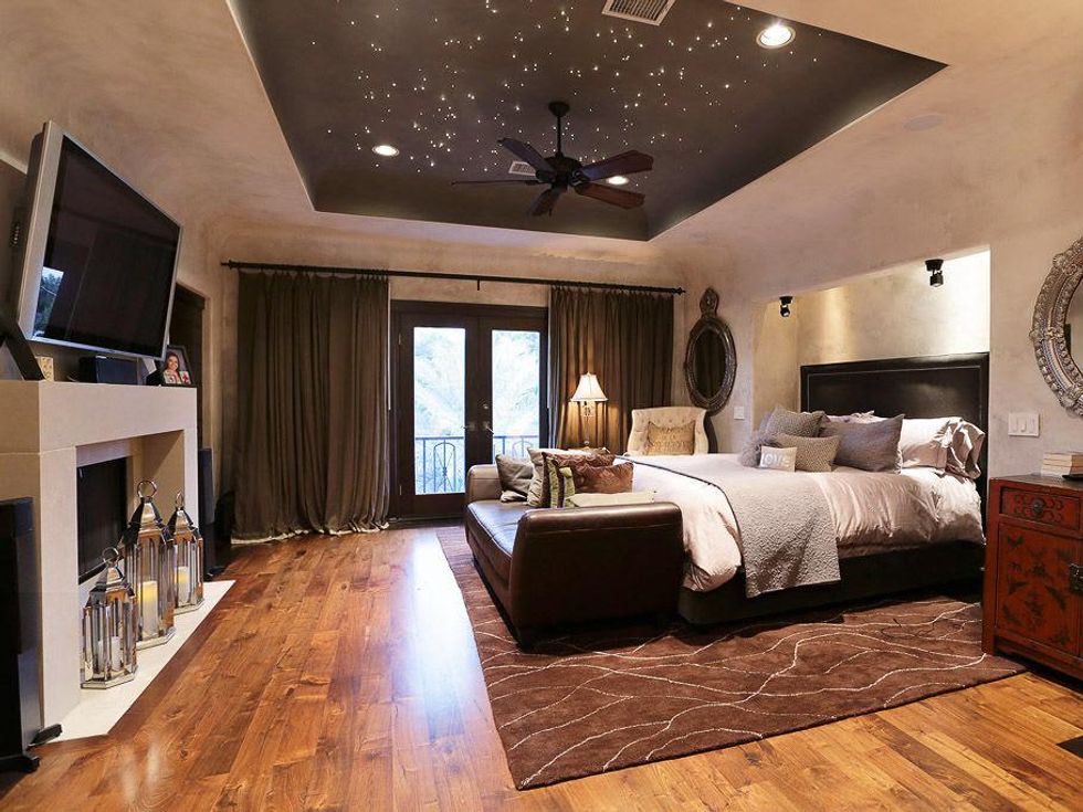 Shelby On the Market July 2013 3406 Greenbriar master bedroom