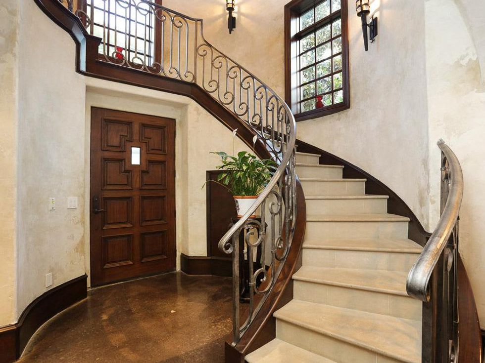 Shelby On the Market July 2013 3406 Greenbriar stairs