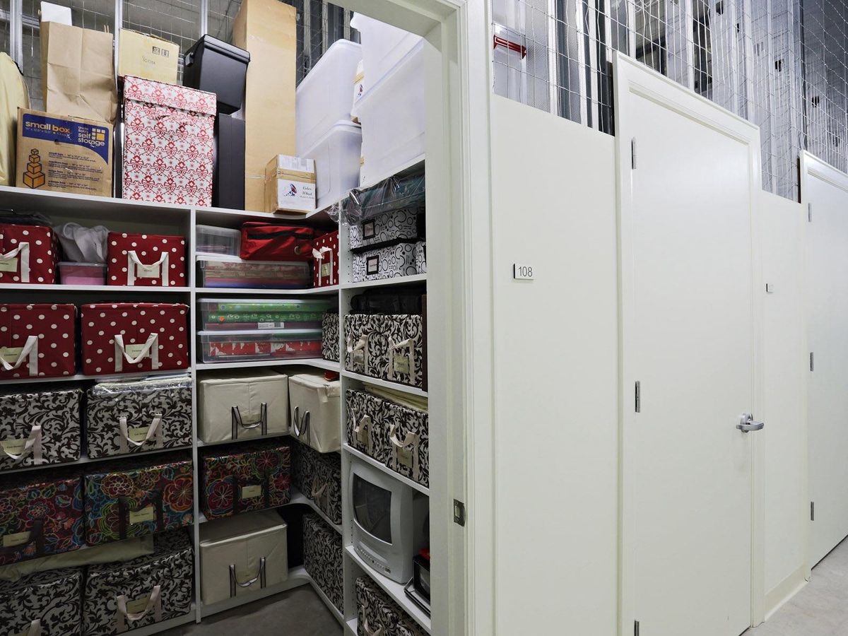 Two large storage units provide space that reconciles the smaller than