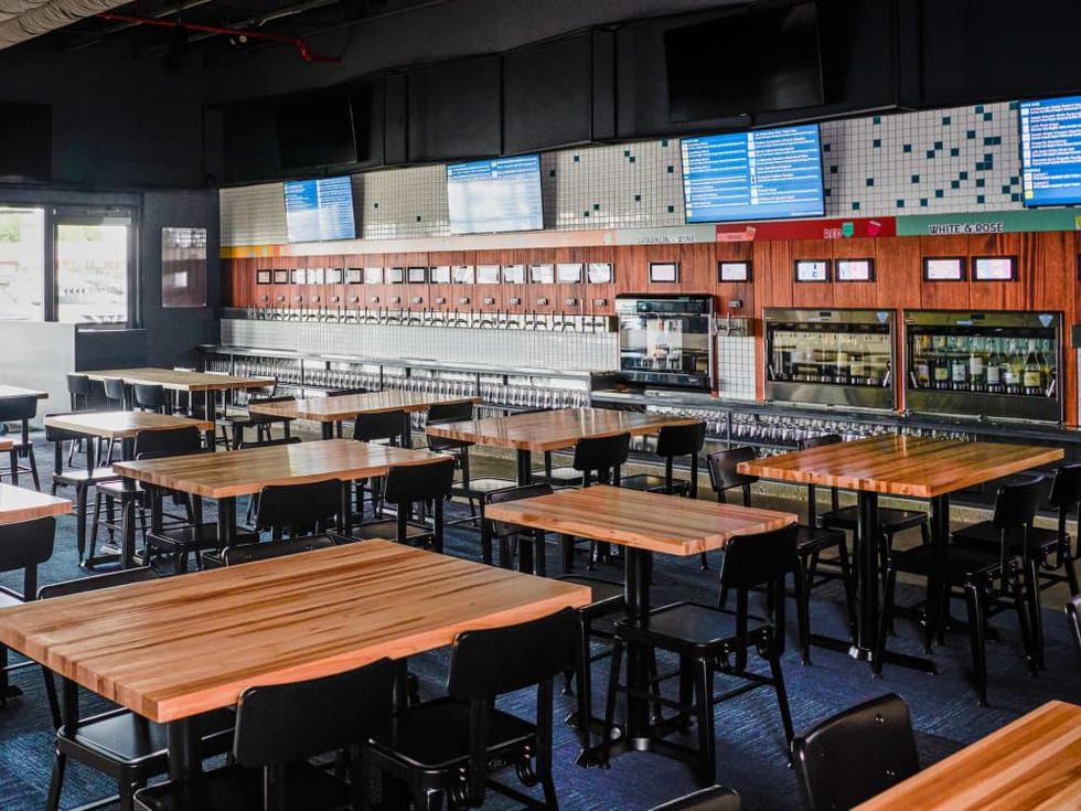 Shoot the Moon interior