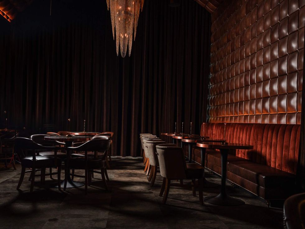 Sidebar restaurant dining room