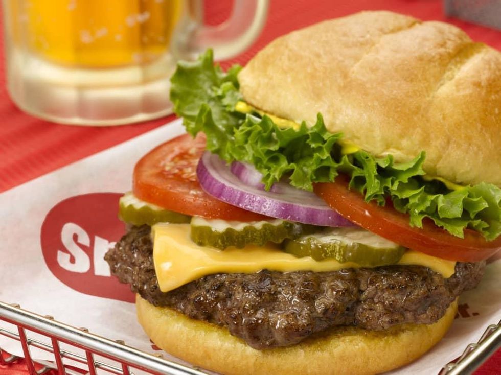 Smashburger hamburger