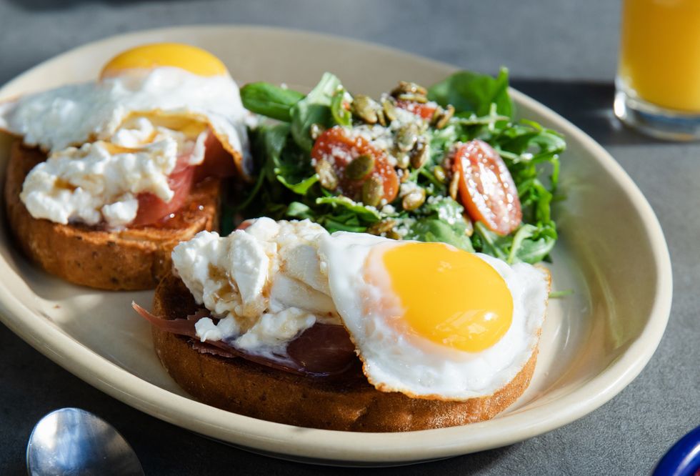 Snooze buratta toast