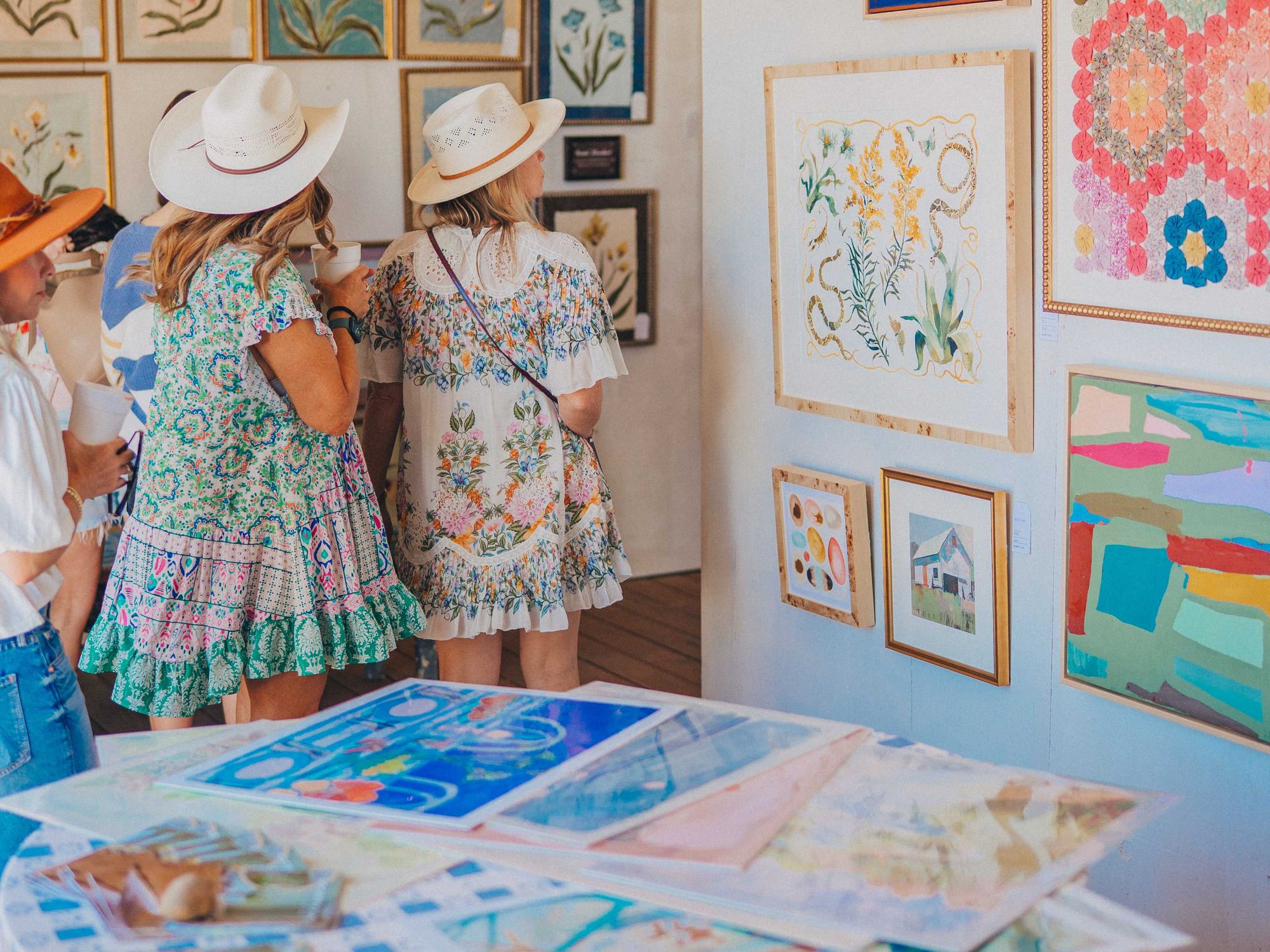 Society Social Framebridge Round Top 2025