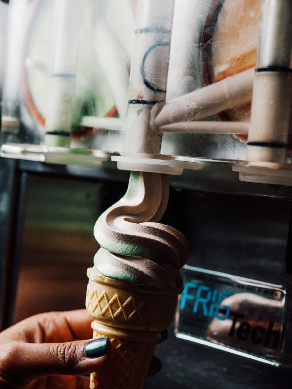 Soft serve ice cream Susu Kopi Boba Politran Row