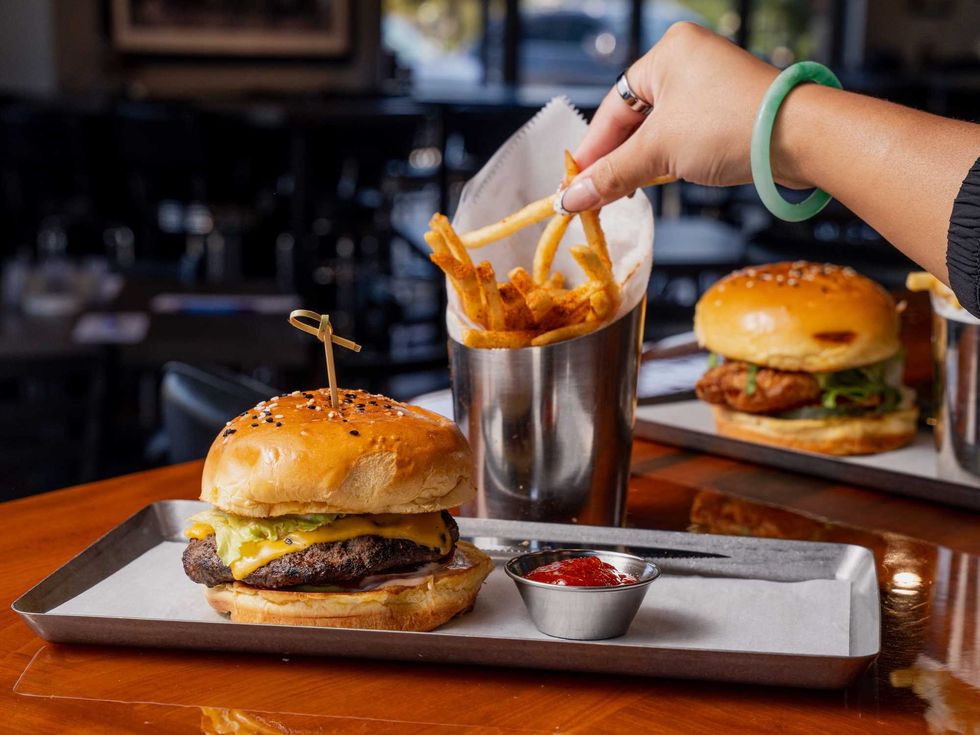Spectator's Bar and Grill Conroe cheeseburger