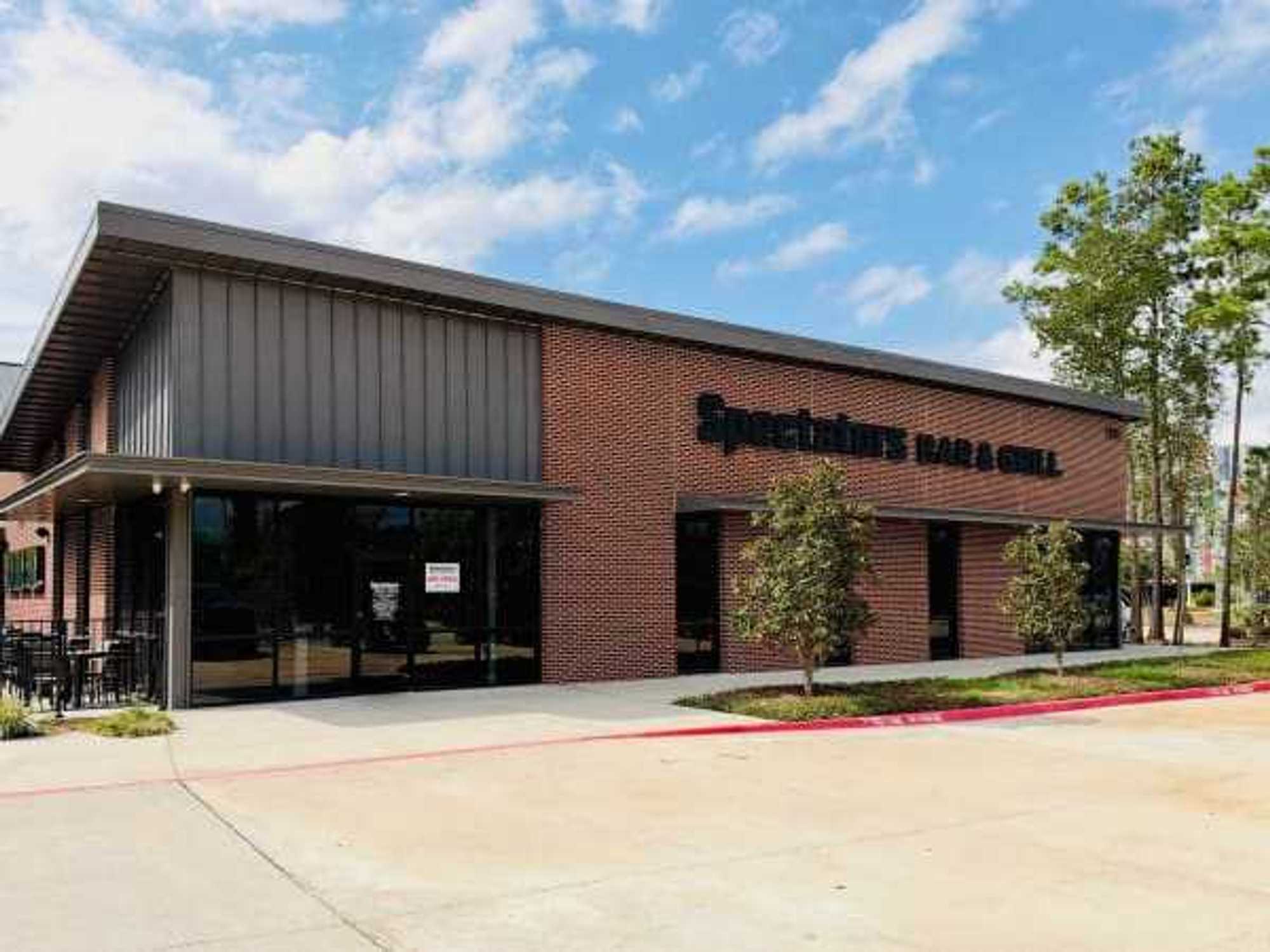 Spectator's Bar and Grill Conroe exterior