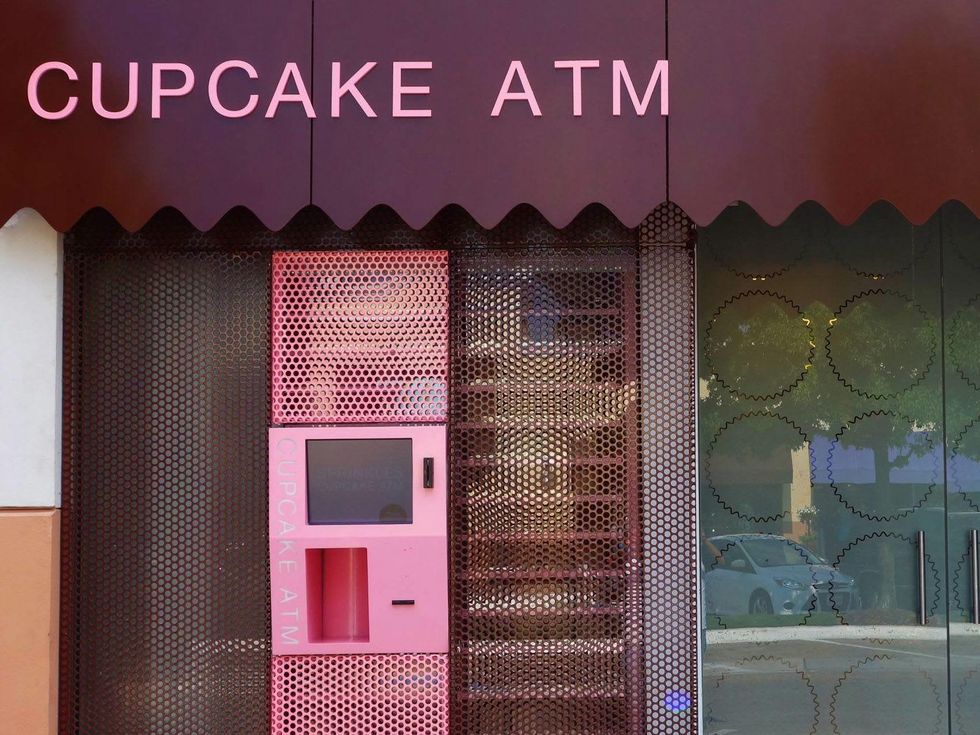 24hour Cupcake ATM to rock Houston's dessert world Latenight sugar