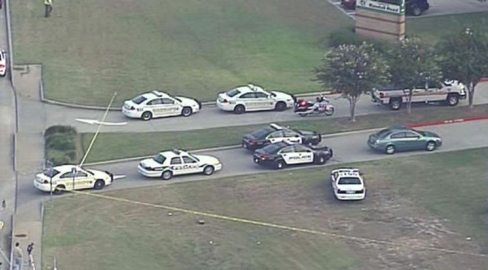 stabbing at Spring Hill High School police at school September 2013