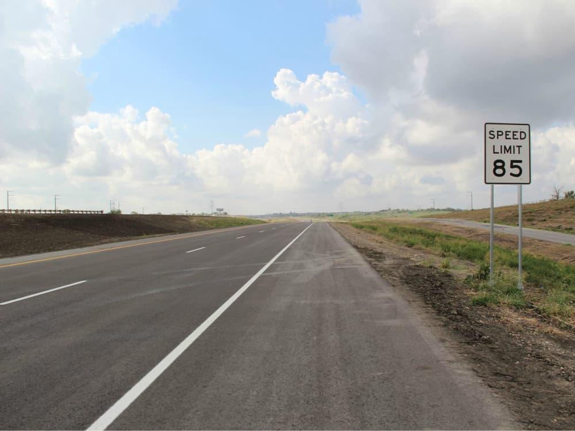 The fastest road in America: New Austin-to-San Antonio tollway has