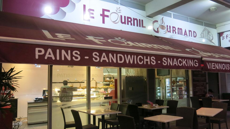 Stephan Lorenz Noumea, New Caledonia November 2014 If visiting Noumea, a stop at this bakery must be high on the list for cake and baguette