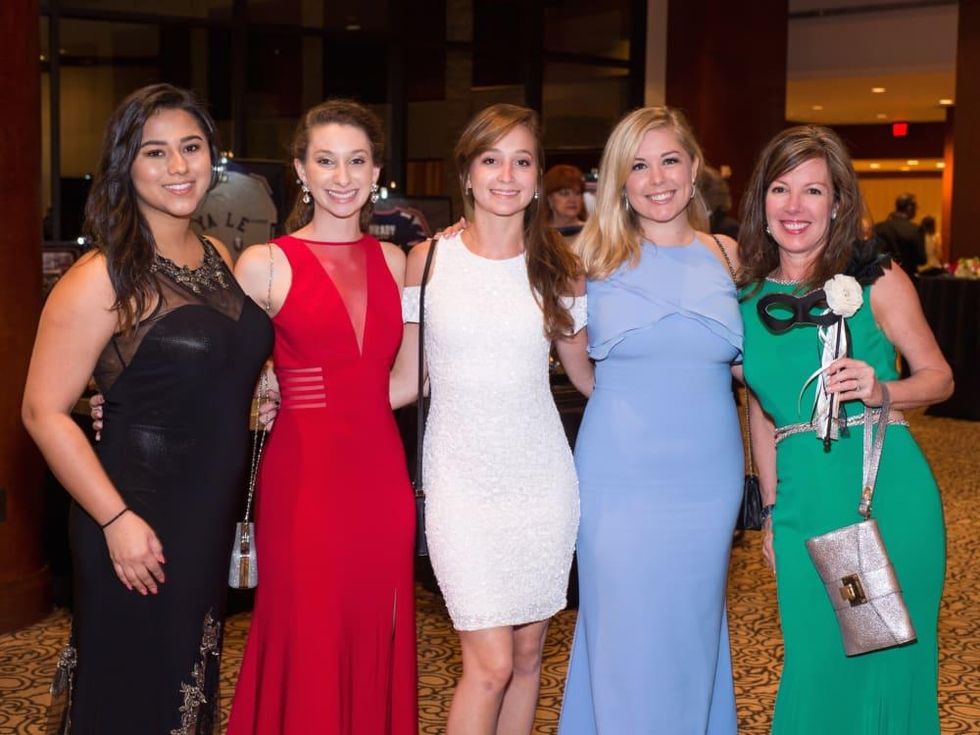 Stephanie Gutierrez, Cloe Leppard, Sophia Leppard, Callan Reeder, June Leppard at Covenant House Gala 2017