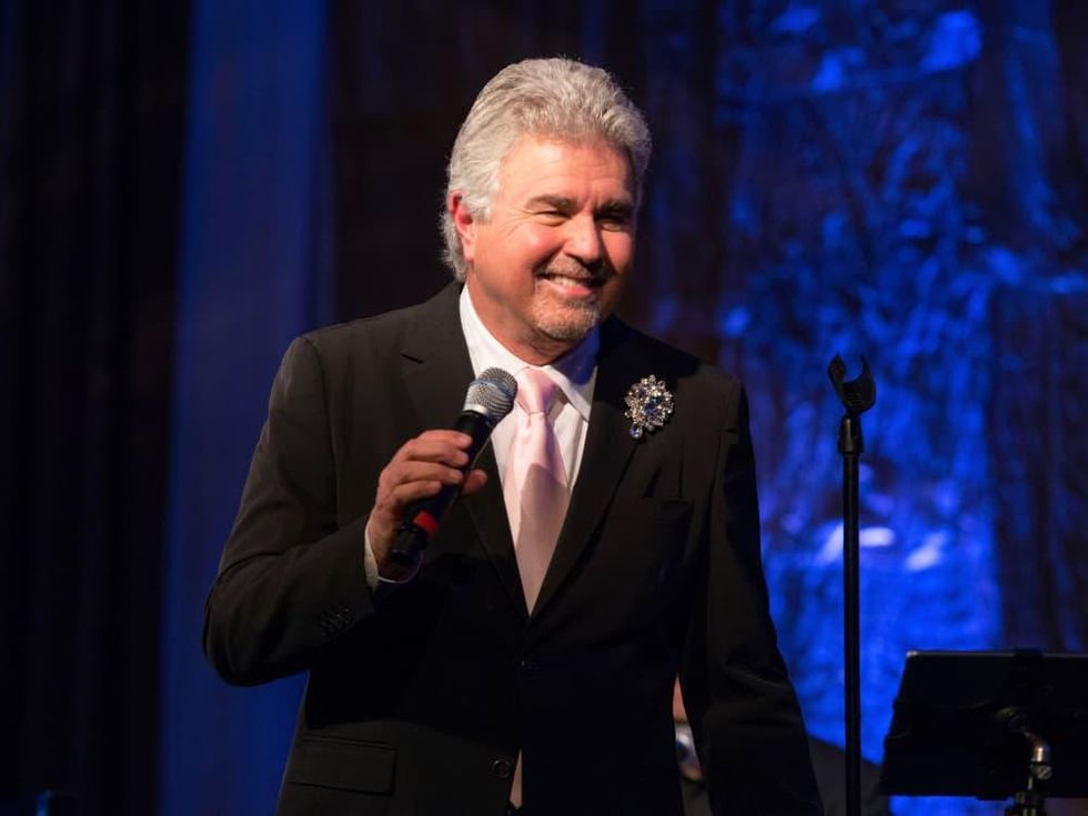 Steve Tyrell sings at Memorial Hermann Razzle Dazzle luncheon