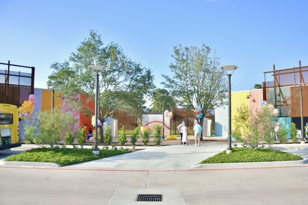 Sugar & Cloth Wall Garden Oaks Oak Forest The Common