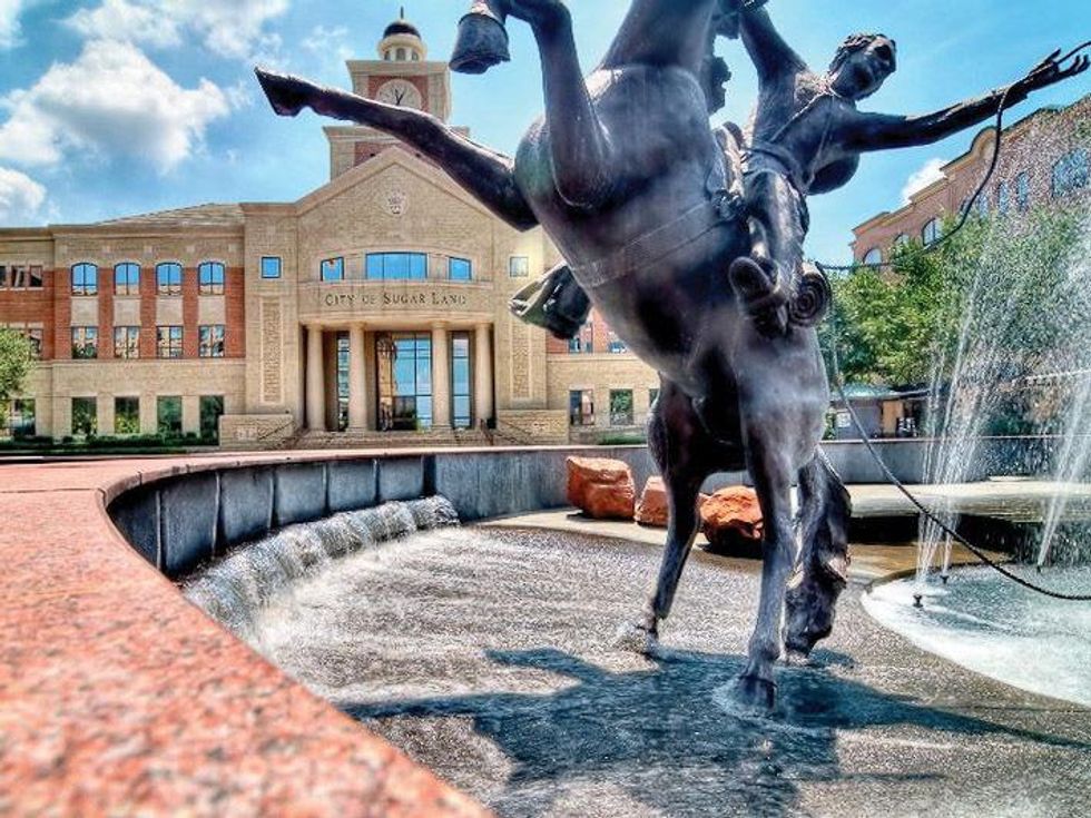 Sugar Land statue fountain town square