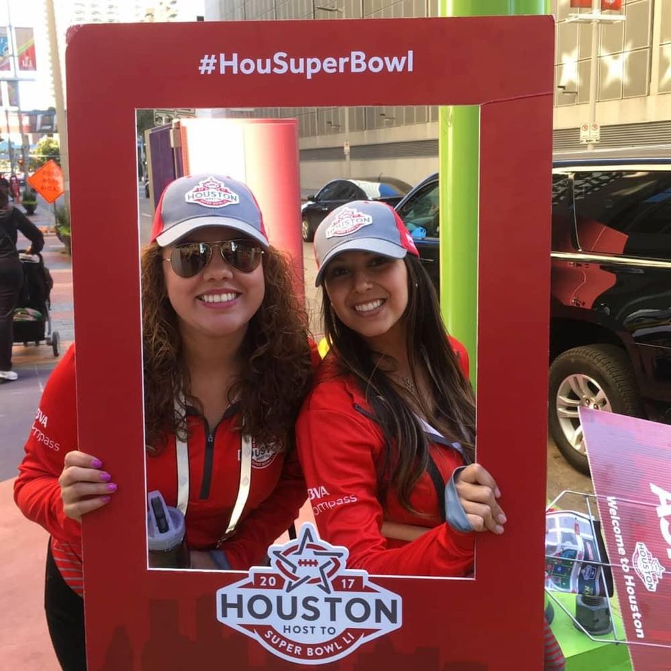 Super Bowl LIVE volunteers