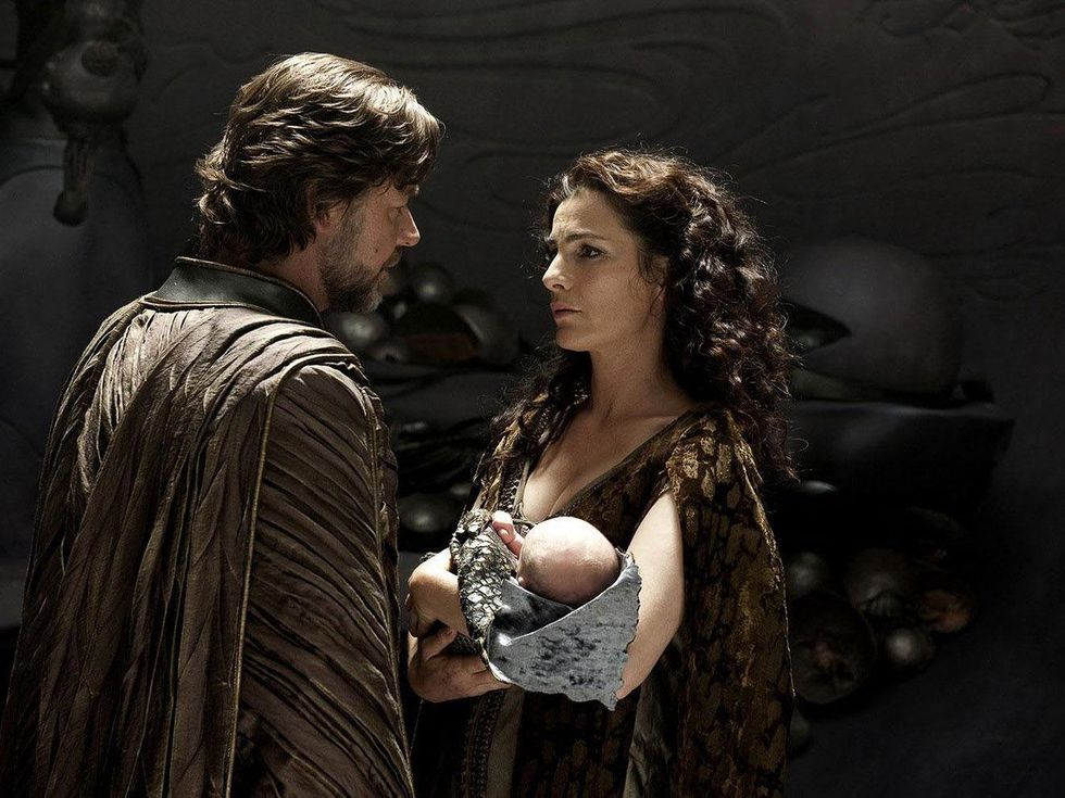 Superman Man of Steel Russell Crowe as Joe El and Ayelet Zurer as Lara