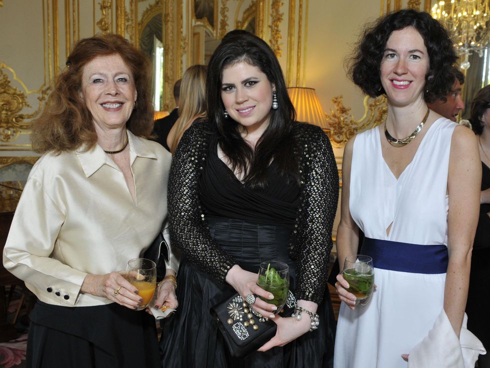 Sydney Picasso, Meghan Thrash, Charlotte Forbes Escaravage at US Ambassador to France dinner, June 2013