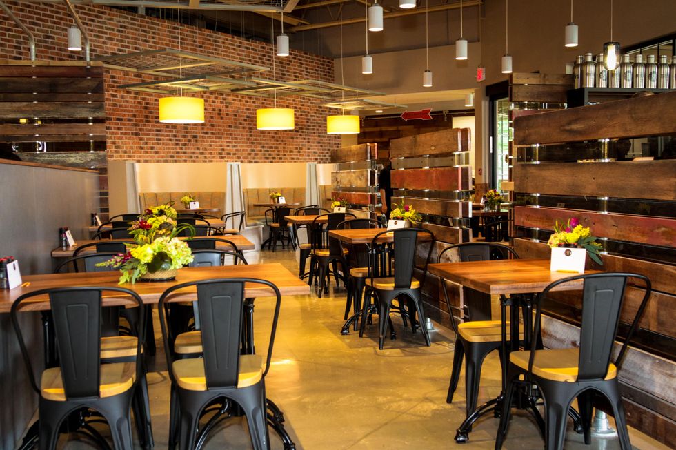 Table 57 Dining Area 2 at the H-E-B San Felipe and Table 57 Social February 2015