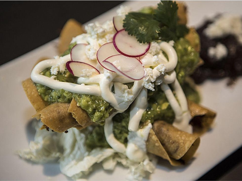 Taquitos Tronadores de Carnitas at Caracol