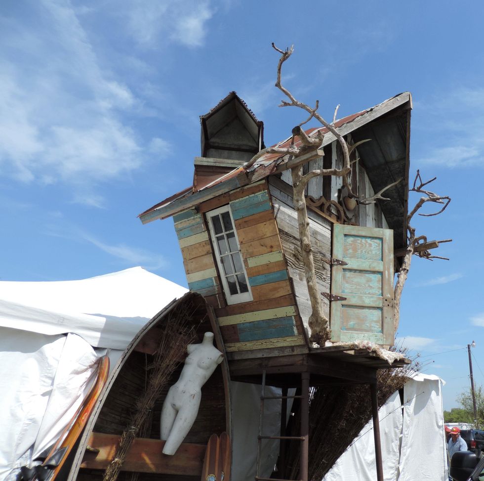 Tarra Gaines Antique Week beginner's guide March 2015 antique treehouse?