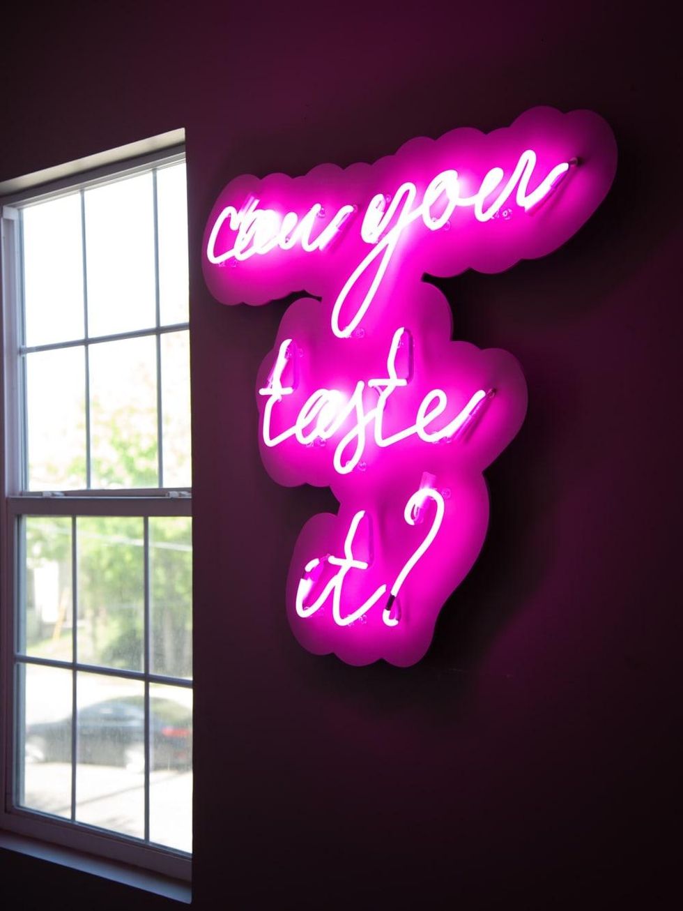 Taste Bar + Kitchen neon