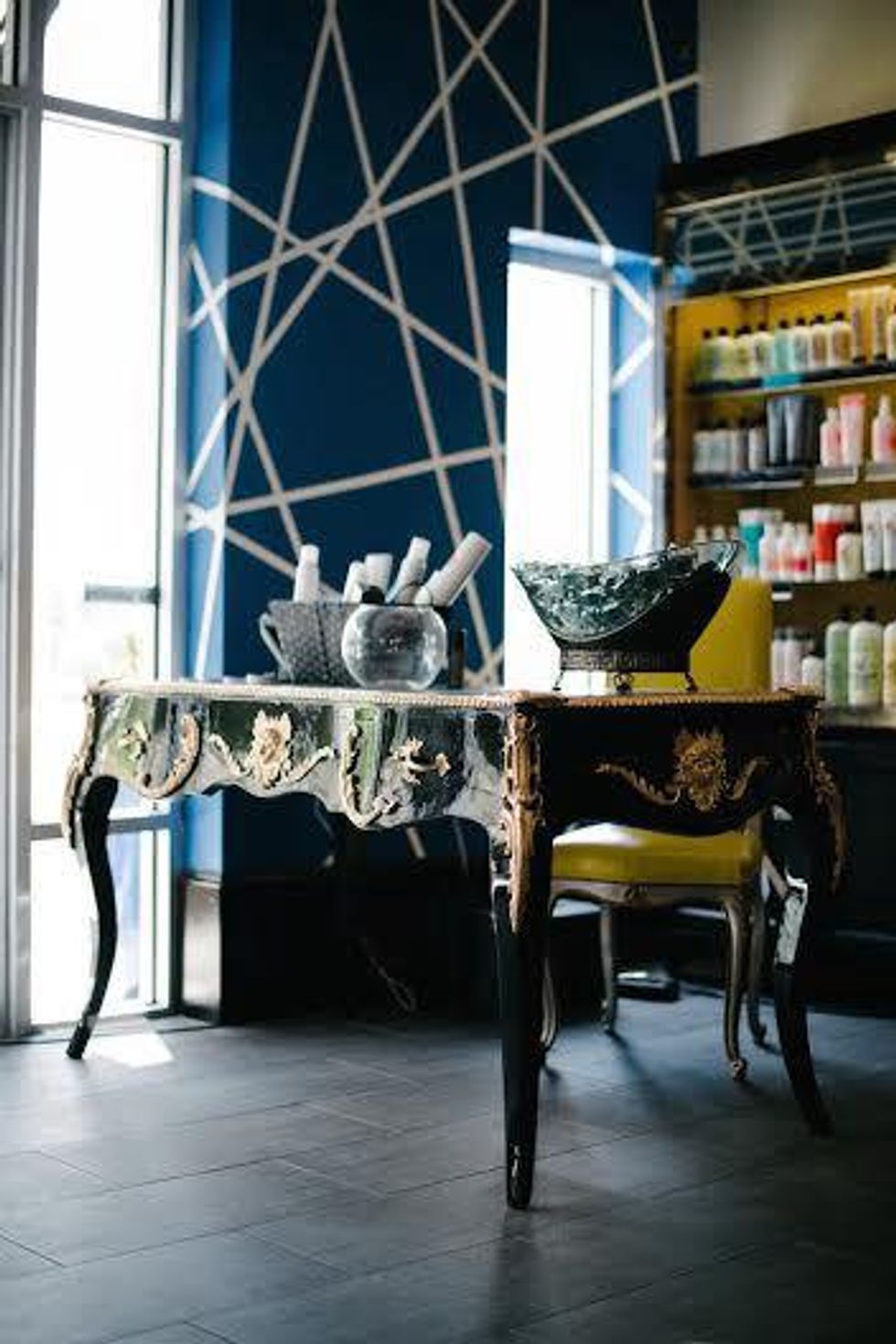 Tease Color and Style Bar Interiors