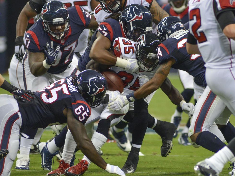 Texans Falcons pile