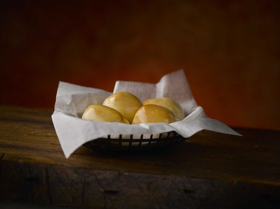 Texas Roadhouse dinner rolls