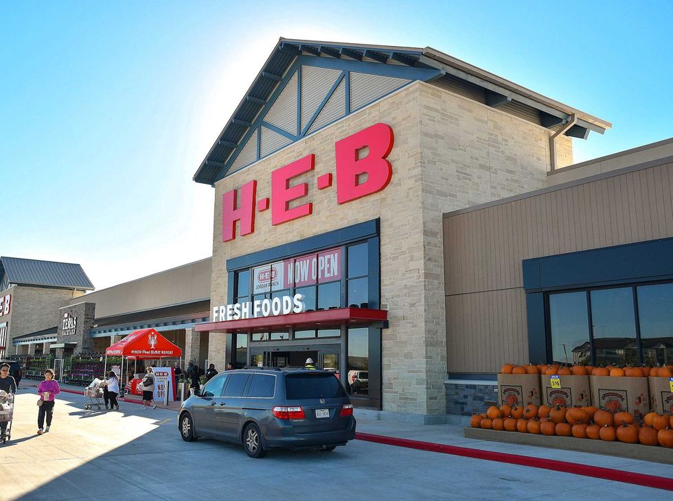 The front of H-E-B Jordan Ranch