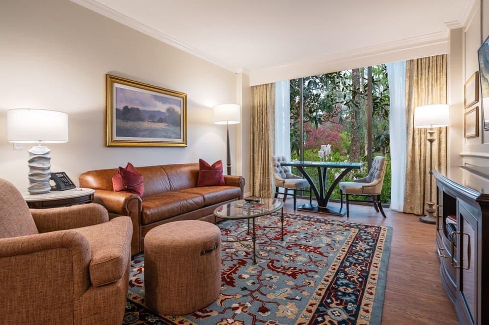 The Houstonian Hotel, Club & Spa renovated suite
