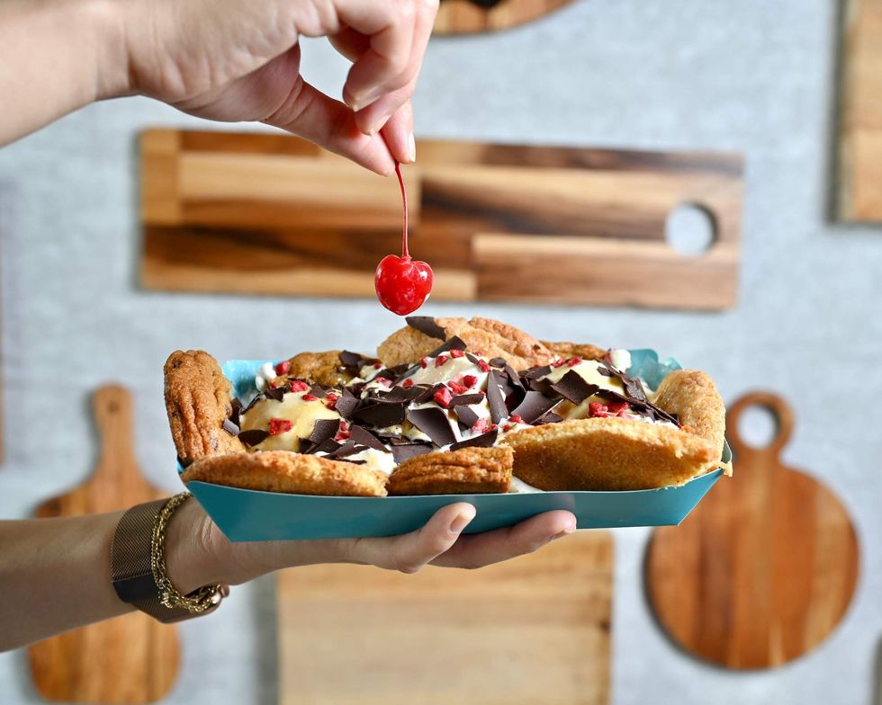 The Pit Room has a dessert bar for guests to create sundaes.