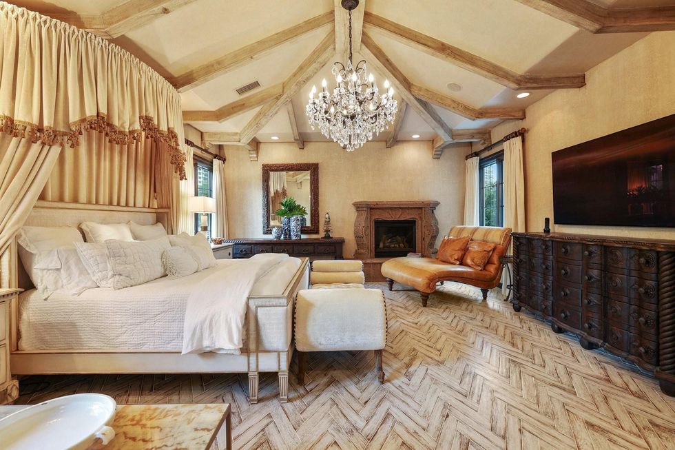 The primary suite of 5007 Cedar Creek Drive