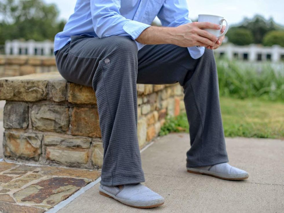 The Robie, Lounge County