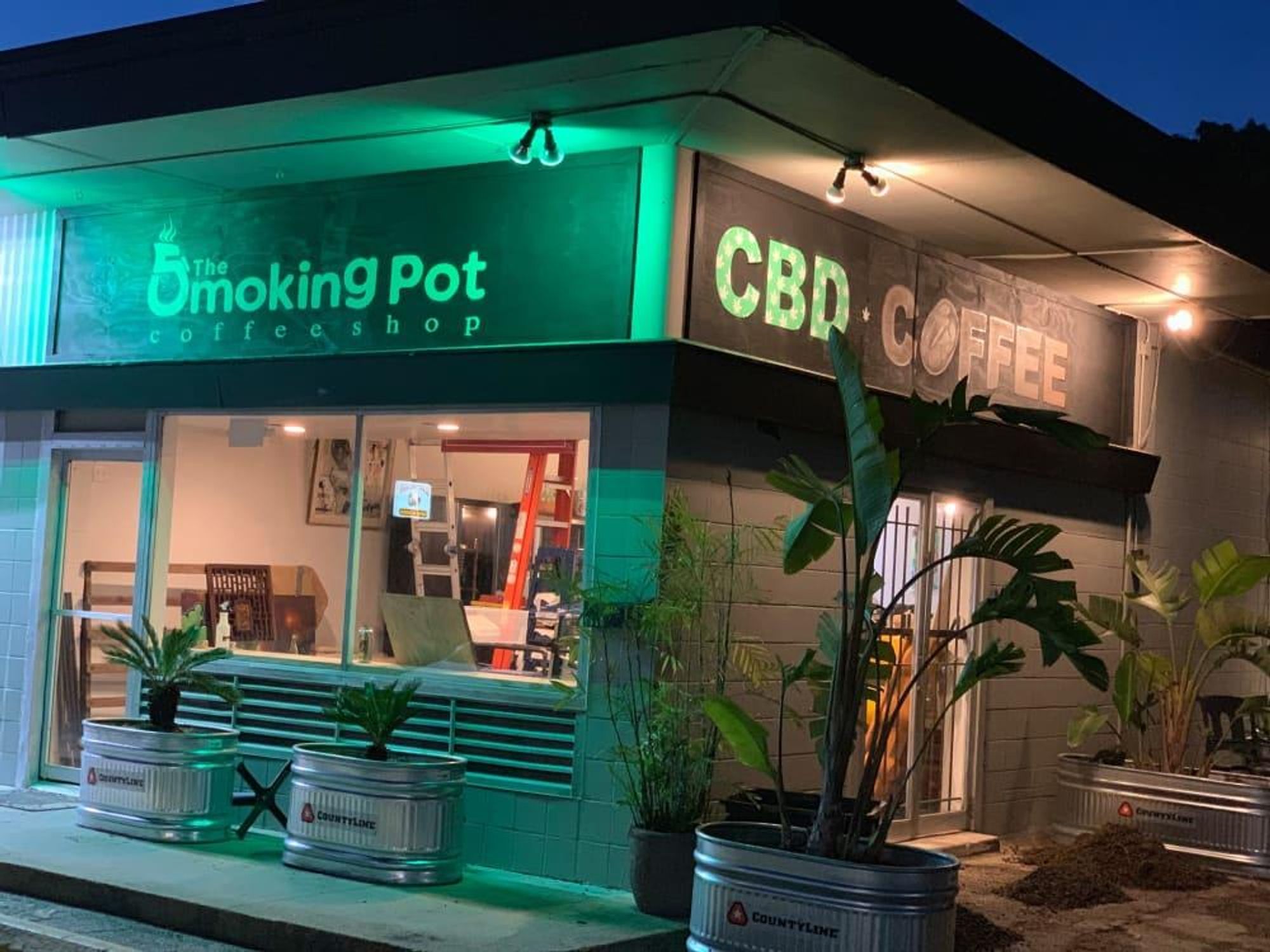 The Smoking Pot