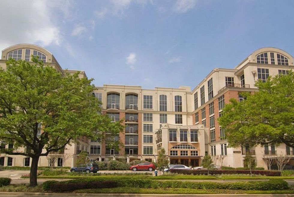 The Tanglewood at 1616 Fountain View exterior day The Tanglewood was built in 2001. It is located near the corner of Fountainview and San Felipe in the Tanglewood area six floors