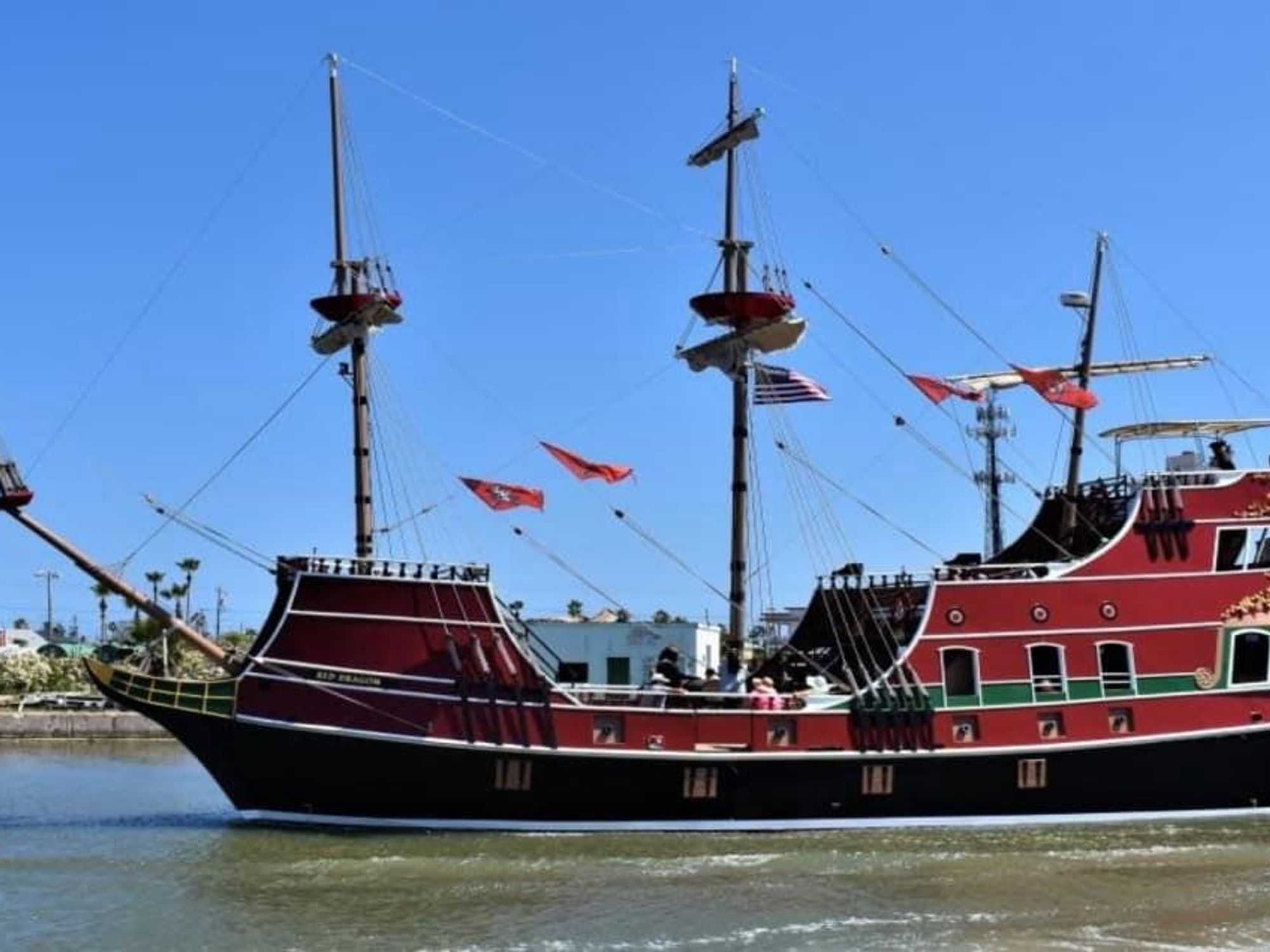 There are pirates on this cruise ship.