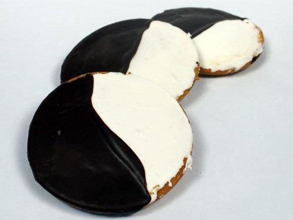 Three Brothers Bakery, cookes, black and white, chocolate and vanilla