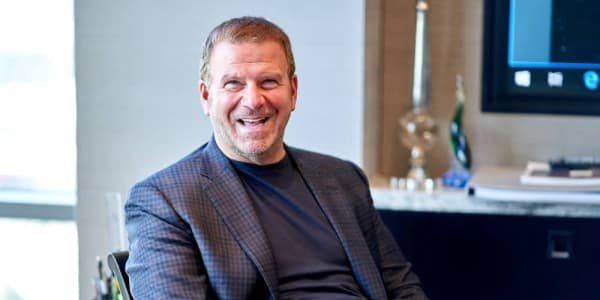 Houston billionaire Tilman Fertitta buys more than 5 acres of Galleria-area properties - Vimarsana News