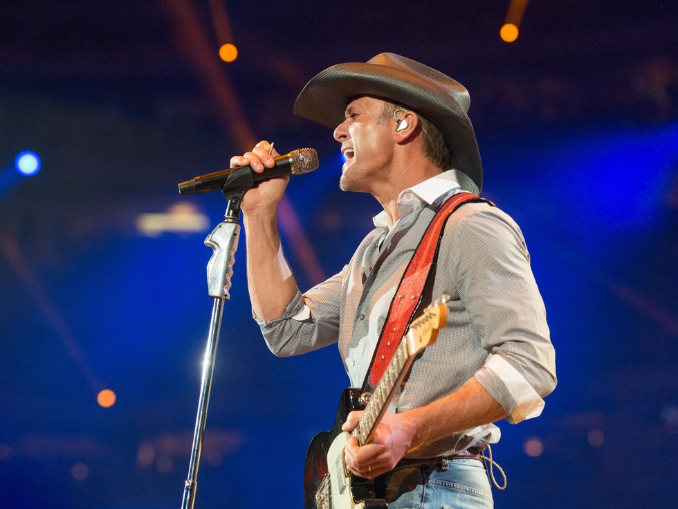 Tim McGraw mic