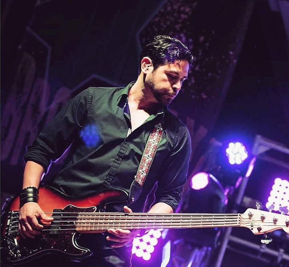 Tim Ruiz bassist La Mafia