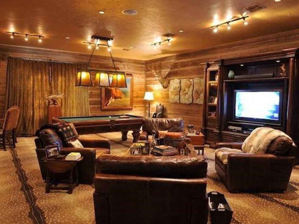Timber Creek Ranch pool room