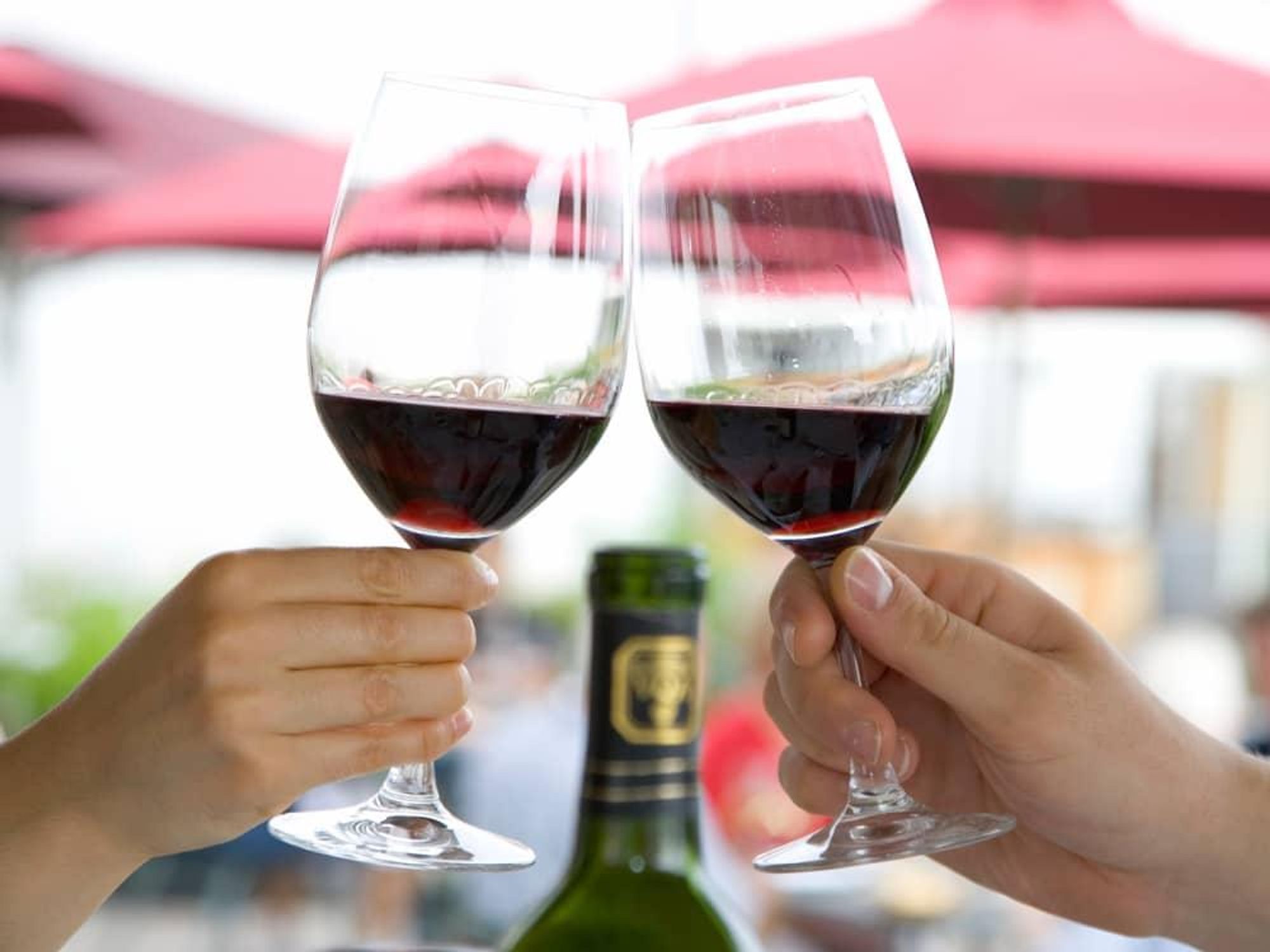 toast, glasses of red wine