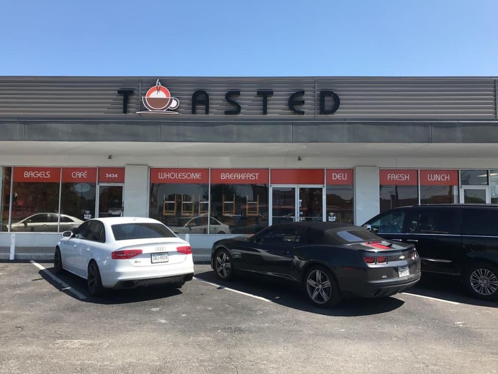 Toasted Flying Pho exterior