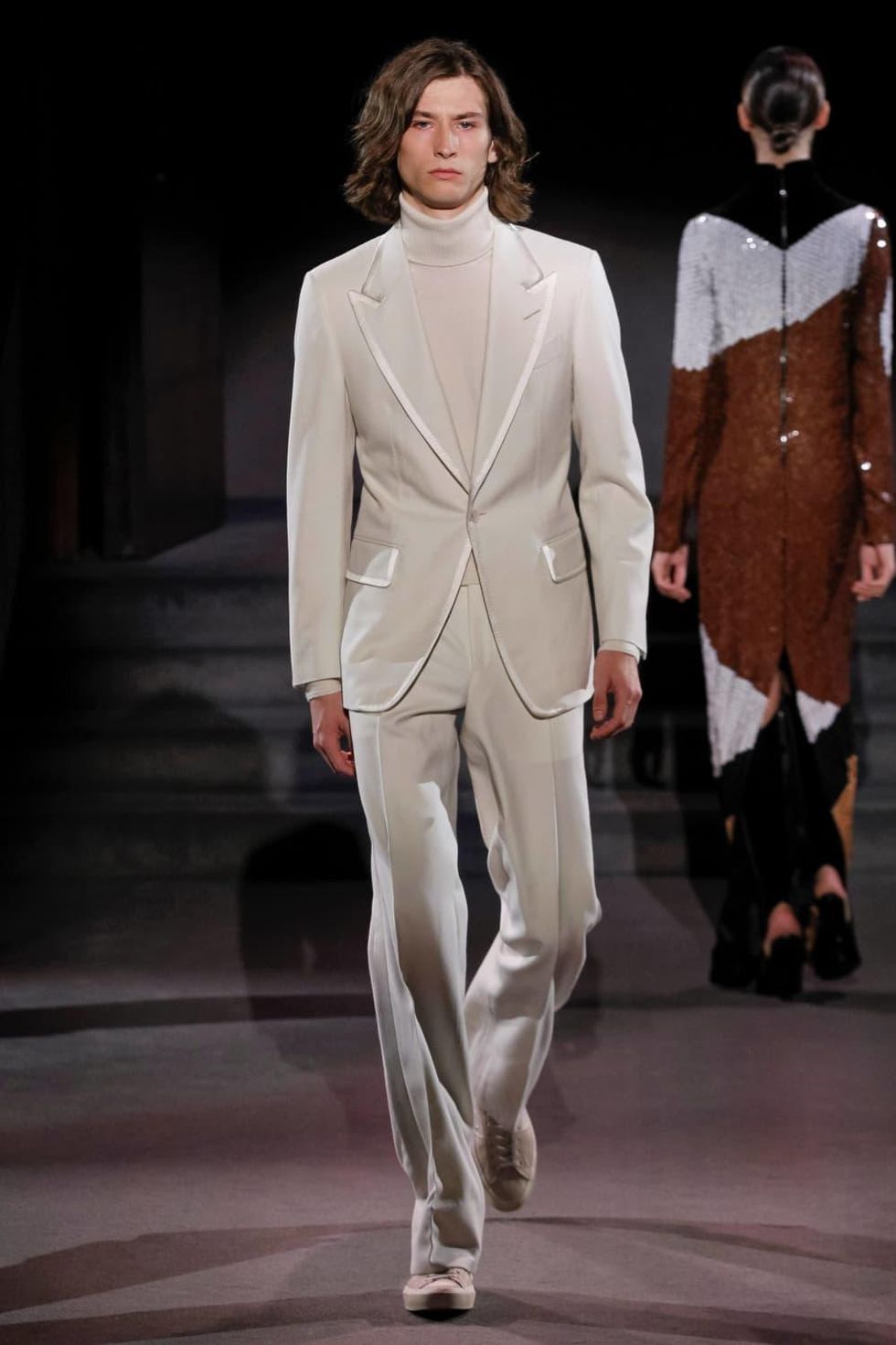 Tom Ford look 50 white suit