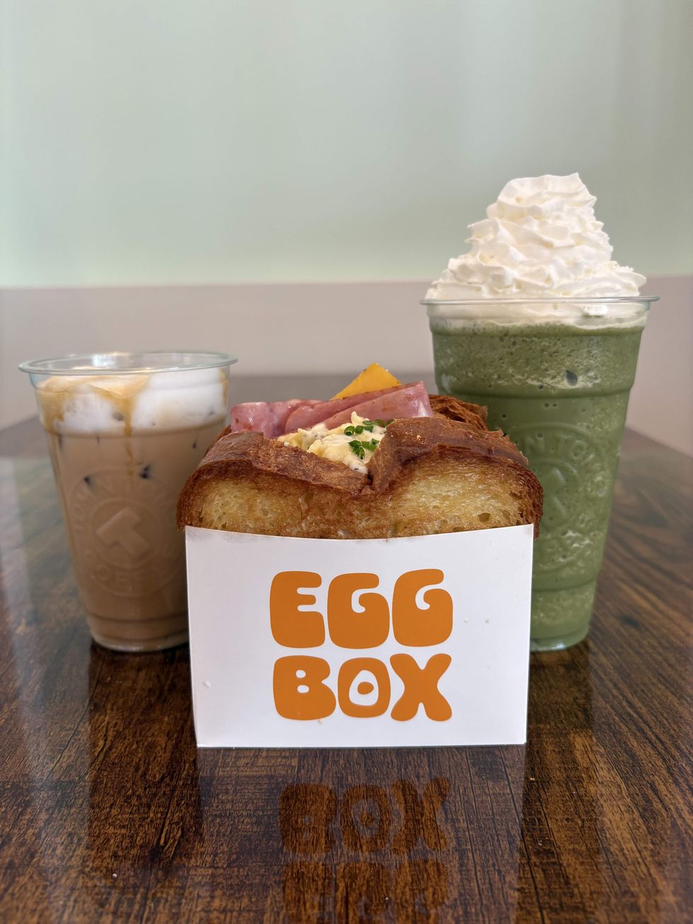 Tom N Toms Egg Box and Coffee Drinks