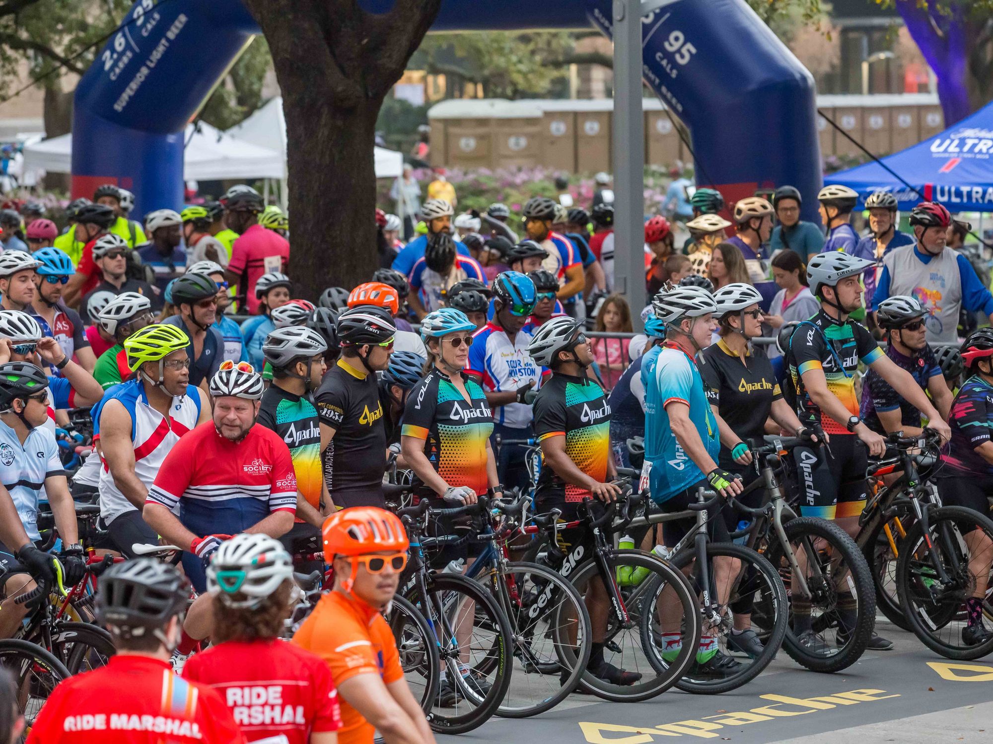 Tour de Houston start line