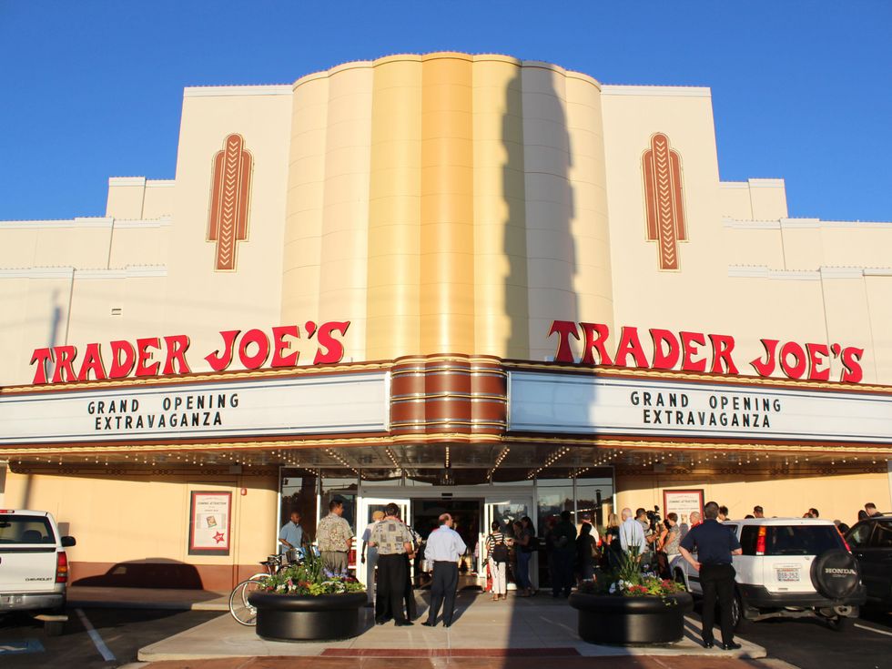 Trader Joe's_Alabama Theater_store opening